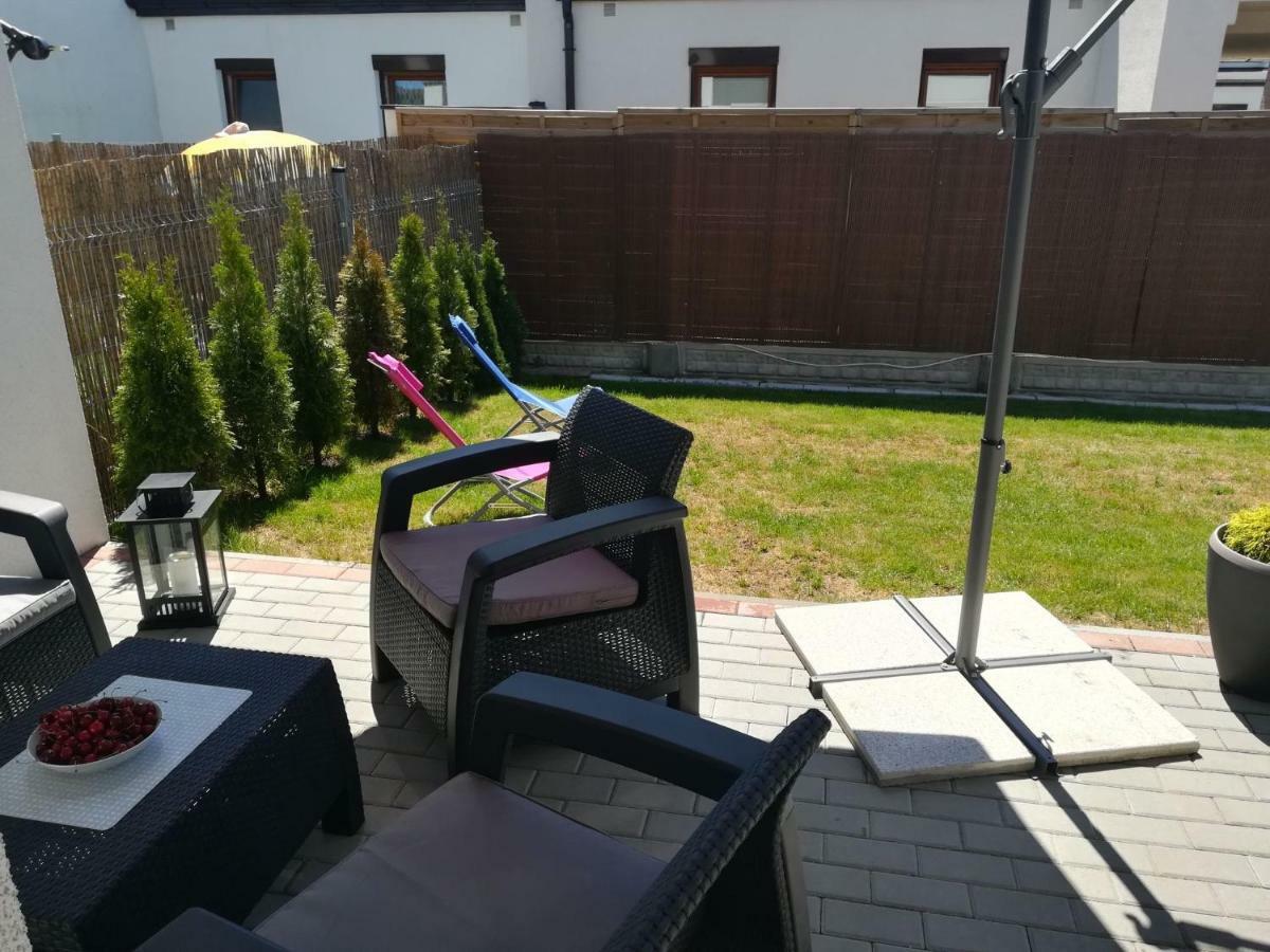 Apartamenty Baltyckie - Sloneczna Oaza - Parking, Taras, Ogrod, Wifi Устка Экстерьер фото