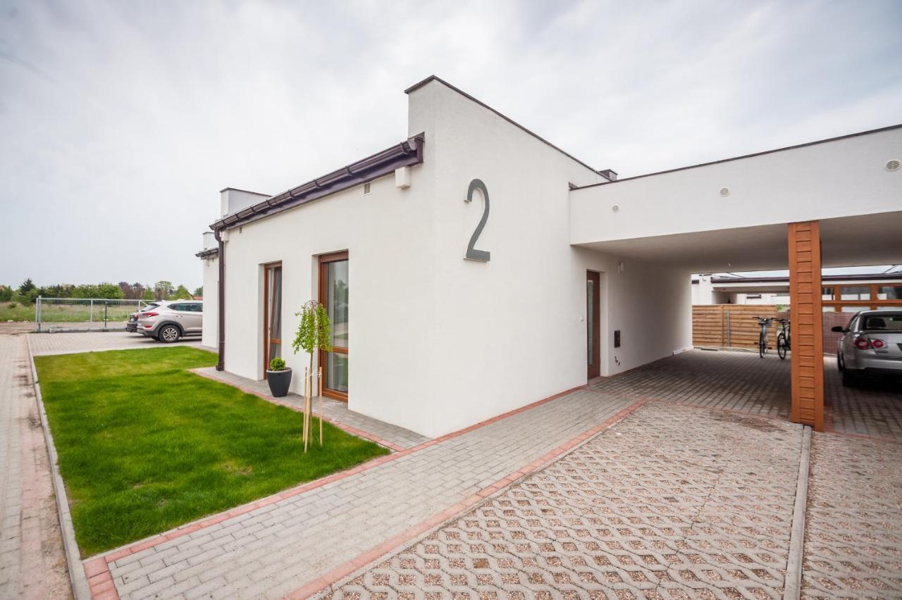 Apartamenty Baltyckie - Sloneczna Oaza - Parking, Taras, Ogrod, Wifi Устка Экстерьер фото